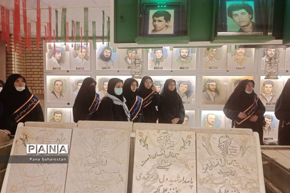 بازدید دانش‌آموزان مدارس ملارد از موزه دفاع مقدس