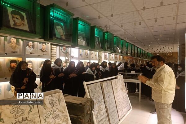 بازدید دانش‌آموزان مدارس ملارد از موزه دفاع مقدس