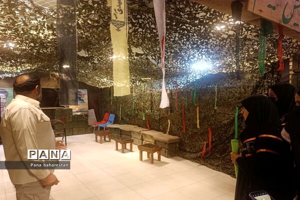 بازدید دانش‌آموزان مدارس ملارد از موزه دفاع مقدس