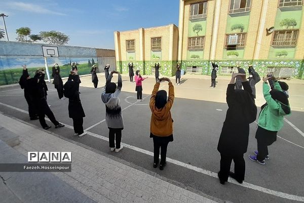 برگزاری مسابقه ورزشی به مناسبت ۱۳ آبان در بهارستان‌دو