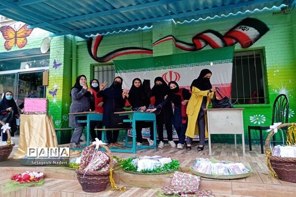 برگزاری جشن روز دانش‌آموز دبیرستان طاها شهرستان قرچک