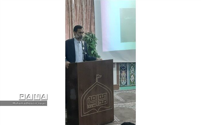 حفظ وحدت ملی دانش‌آموزان در صحنه خنثی‌کننده توطئه‌های دشمنان است
