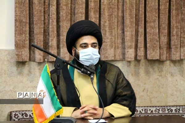 دیدار امام جمعه رودهن با فعالان و‌دانش‌آموزان نخبه بسیجی