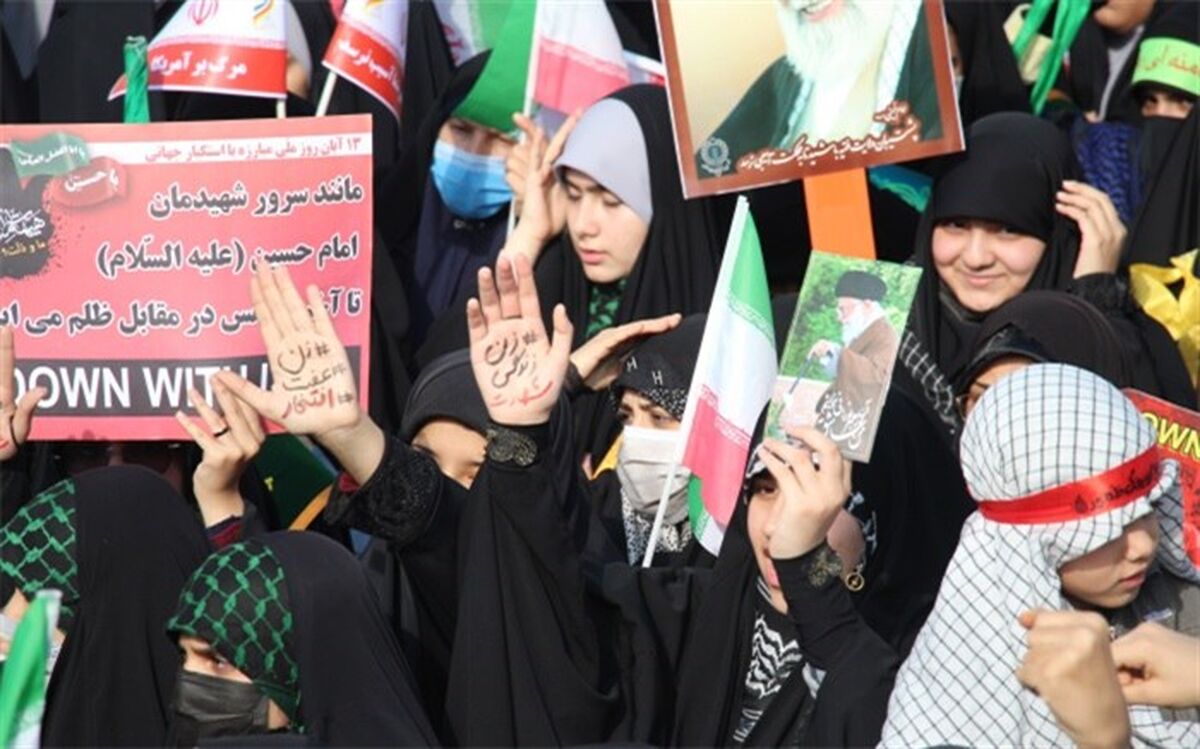13 آبان بیانگر 3 واقعه مهم در تاریخ انقلاب اسلامی است/فیلم