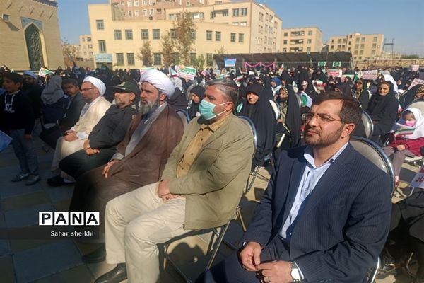 راهپیمایی ۱۳ آبان در ملارد