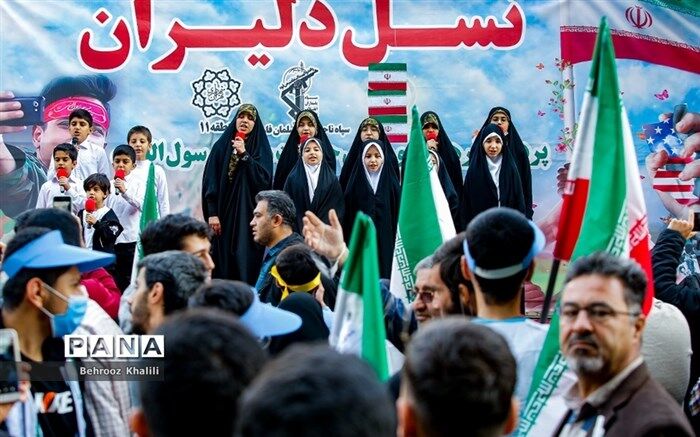 ما دانش‌آموزان دشمن را روسیاه و ناامید خواهیم کرد