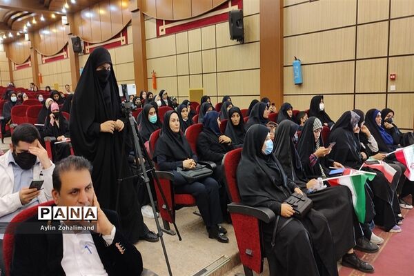 گردهمایی فرماندهان و شورای واحد های بسیج مدارس در شهرستان رباط کریم