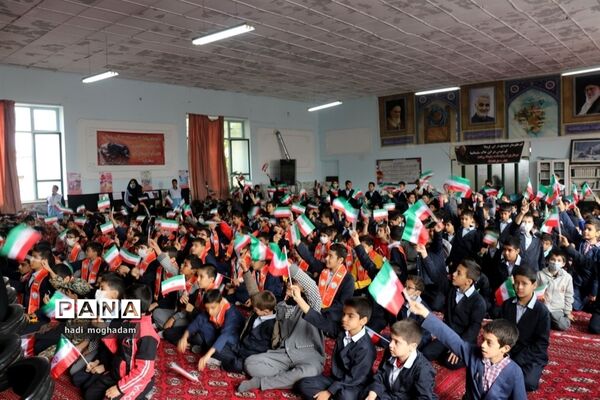زنگ استکبار ستیزی و صبحگاه مشترک تشکل‌های دانش‌آموزی مشهد