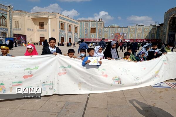 حضور دانش‌آموزان در حماسه باشکوه یوم الله ۱۳ آبان