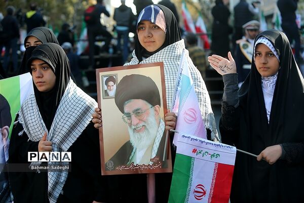 راهپیمایی یوم الله ۱۳ آبان در تهران