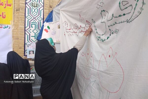 برپایی موکب سازمان دانش‌آموزی ناحیه ۳ در حرم مطهر شاهچراغ (ع)