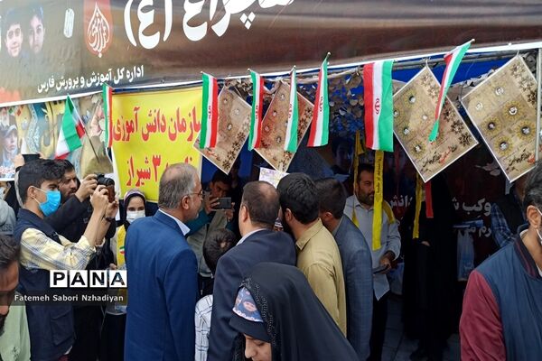 برپایی موکب سازمان دانش‌آموزی ناحیه ۳ در حرم مطهر شاهچراغ (ع)