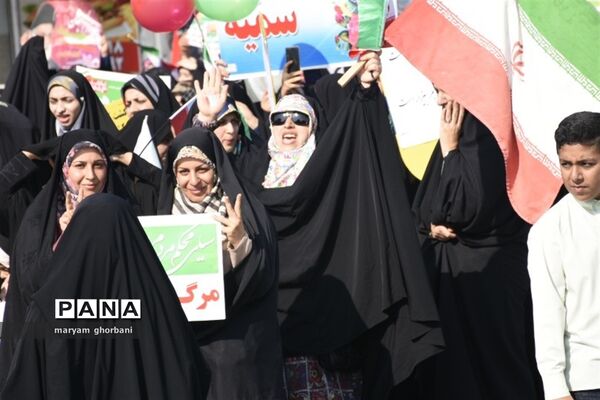 راهپیمایی روز دانش‌آموز در بهنمیر
