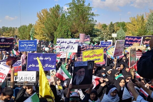 حماسه حضور پرشور مردم کاشمر در راهپیمایی یوم الله ۱۳ آبان