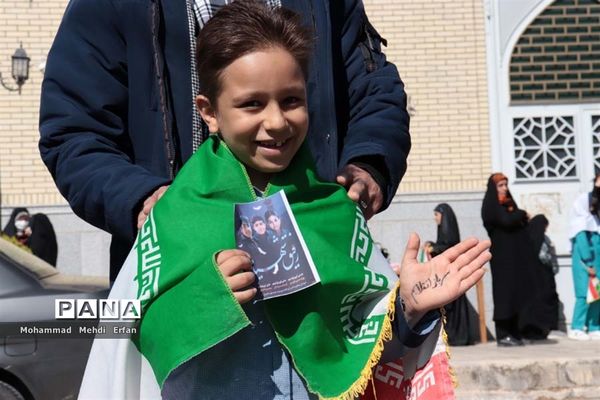 حضور با شکوه مردم آباده در راهپیمایی 13 آبان