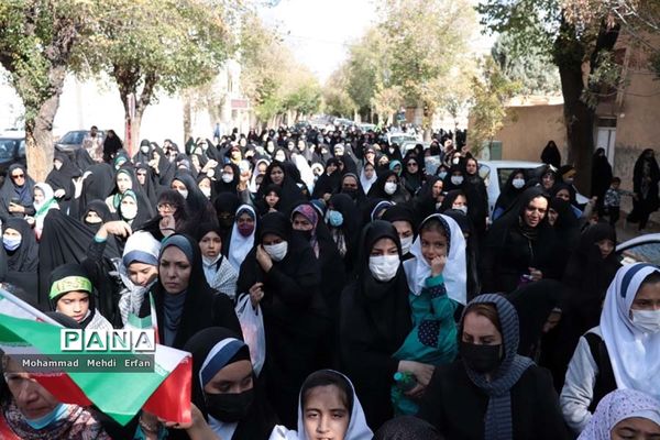حضور با شکوه مردم آباده در راهپیمایی 13 آبان