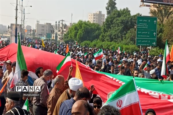 اهوازی‌ها در راهپیمایی ۱۳ آبان حماسه آفریدند