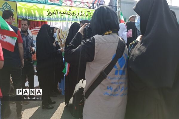 اهوازی‌ها در راهپیمایی ۱۳ آبان حماسه آفریدند