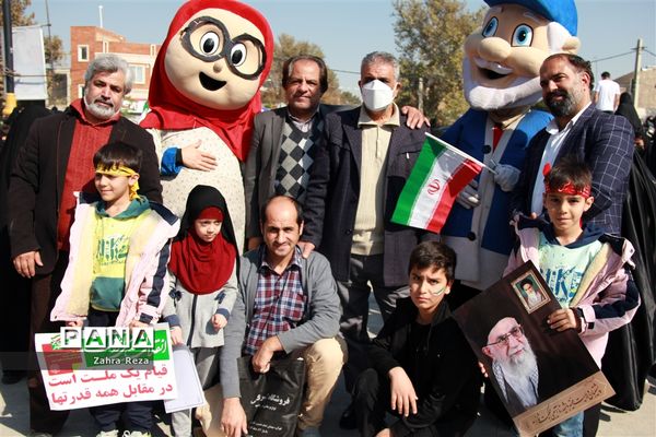 راهپیمایی ۱۳ آبان در شهرستان ورامین