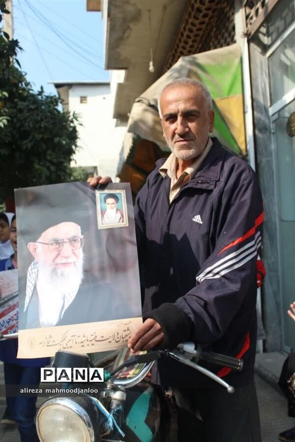راهپیمایی روز دانش‌آموز در گلوگاه
