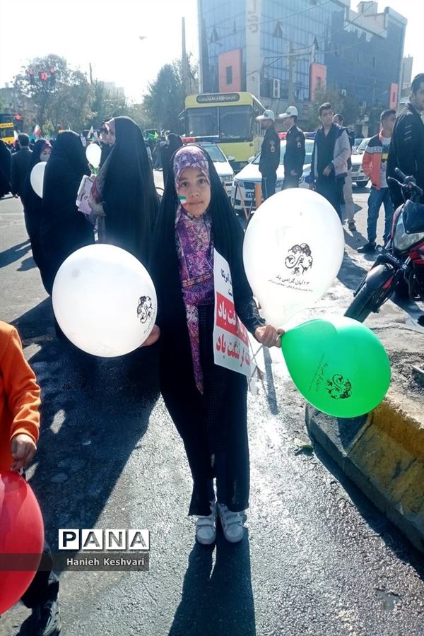 راهپیمایی استکبار‌ستیزی ۱۳ آبان در ورامین