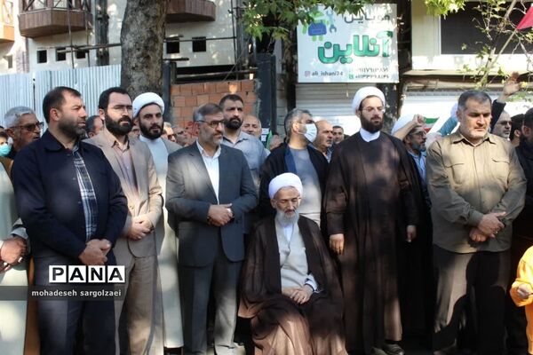 حضور گسترده مردم ساری در راهپیمایی ۱۳ آبان