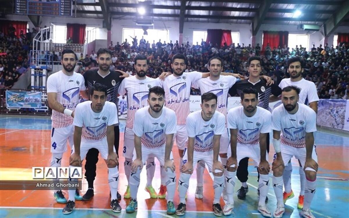 گیتی‌پسند به یک قدمی صدر جدول رسید