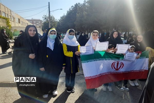 راهپیمایی 13 آبان در قزوین-1