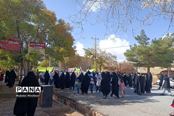 خروش مردم شهر سرچهان در راهپیمایی ۱۳ آبان