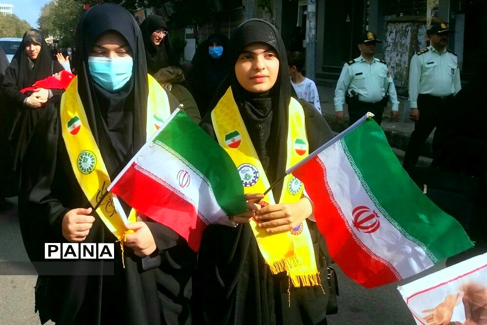 راهپیمایی ۱۳ آبان در قائمشهر