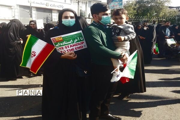 راهپیمایی ۱۳ آبان در قائمشهر