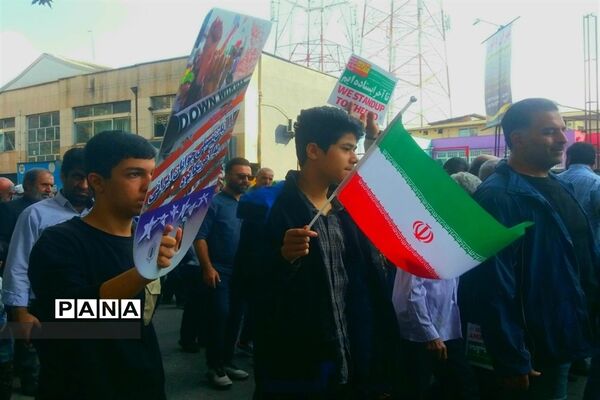 راهپیمایی ۱۳ آبان در قائمشهر