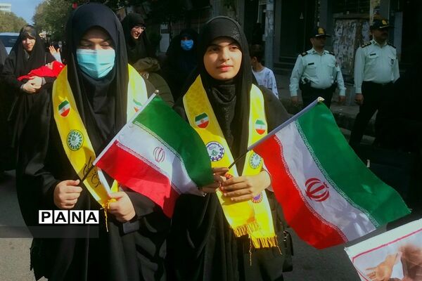 راهپیمایی ۱۳ آبان در قائمشهر