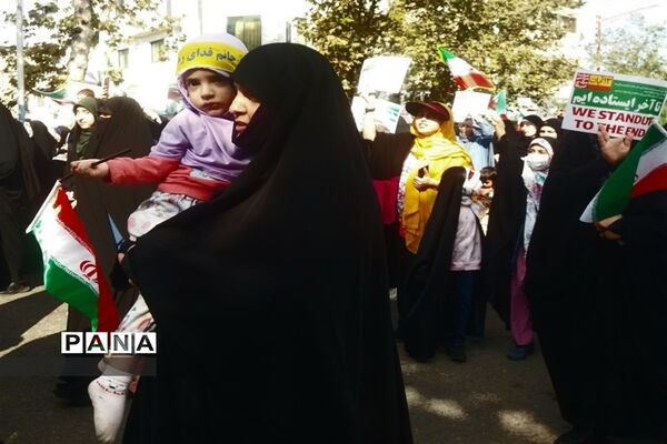 راهپیمایی ۱۳ آبان در قائمشهر