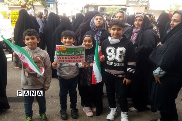 راهپیمایی ۱۳ آبان در قائمشهر