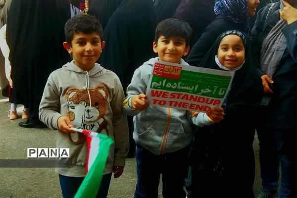 راهپیمایی ۱۳ آبان در قائمشهر