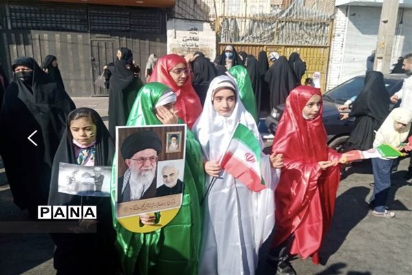 برگزاری راهپیمایی باشکوه و تاریخی ۱۳ آبان در ورامین