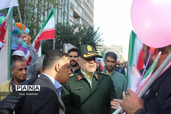 اجتماع بزرگ و سراسری ۱۳ آبان در خیابان طالقانی