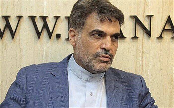 نوجوانان نباید در فضای سنگین رسانه‌ای که علیه کشور حاکم است، آسیب ببینند
