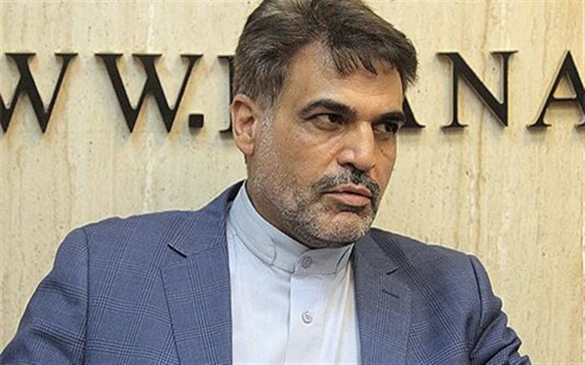 نوجوانان نباید در فضای سنگین رسانه‌ای که علیه کشور حاکم است، آسیب ببینند