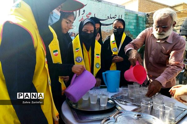 راهپیمایی 13 آبان در سعدآباد