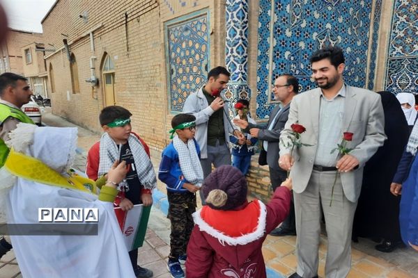 راهپیمایی 13 آبا‌ن در شهرستان ورزنه