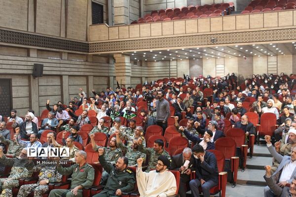 یادواره یک‌هزار شهید دانش‌آموز و فرهنگی درقم