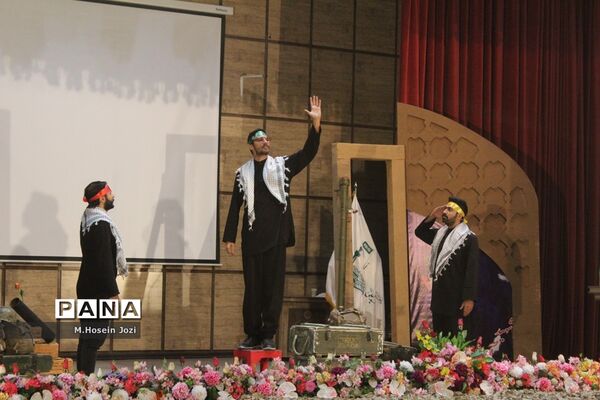 یادواره یک‌هزار شهید دانش‌آموز و فرهنگی درقم