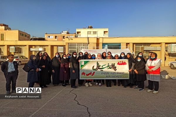 ‌کارگاه آموزشی امداد و کمک‌های اولیه ویژه مربیان پیشتاز سازمان دانش‌آموزی ناحیه ۳