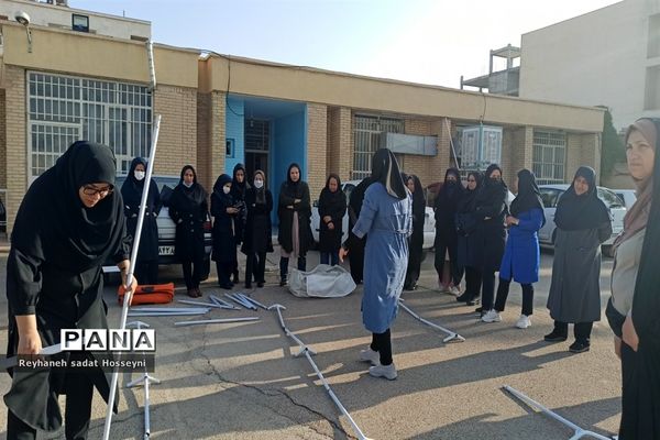 ‌کارگاه آموزشی امداد و کمک‌های اولیه ویژه مربیان پیشتاز سازمان دانش‌آموزی ناحیه ۳