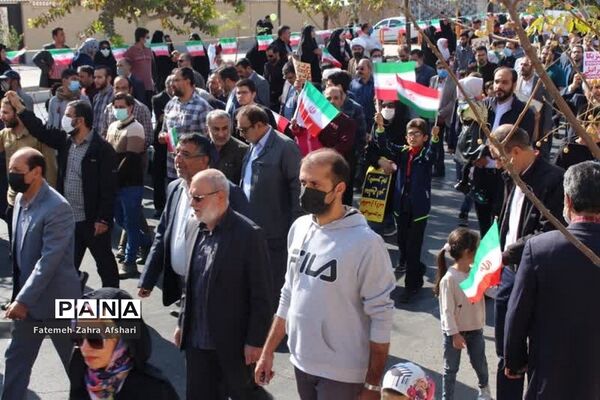 راهپیمایی یوم‌الله ۱۳ آبان در سمنان