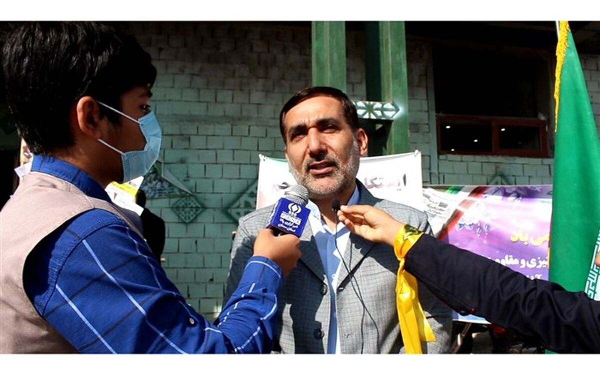 دانش‌آموزان با حضور در راهپیمایی 13 آبان، مشت محکمی بر دهان استکبار زدند/ فیلم