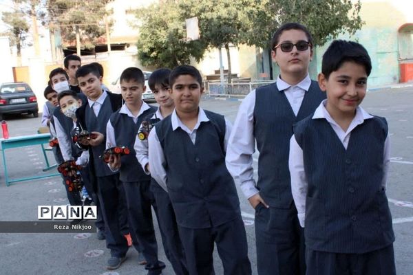 روز بازی و هیجان در مدرسه معلم ناحیه یک بهارستان