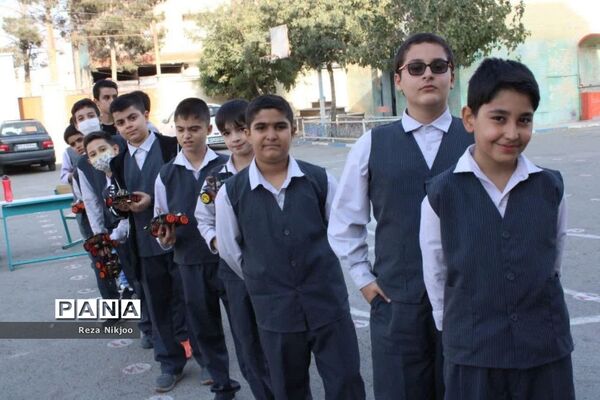 روز بازی و هیجان در مدرسه معلم ناحیه یک بهارستان